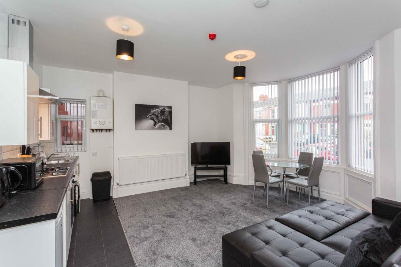 Cherry Property - Berry Apartments Blackpool Exteriör bild